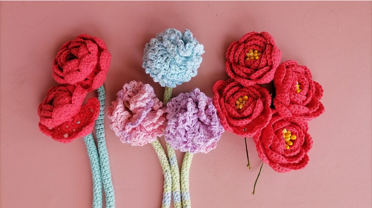 Crochet Flower Bouquet - Image 2